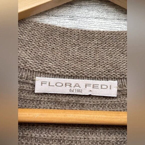 FLORA FEDI PONCHO SWEATER large - Picture 5 of 9